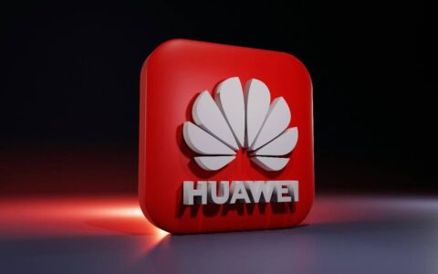 华为2023年营收7042亿