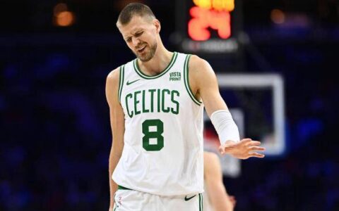 原创
            NBA东决首战：凯尔特人迎战步行者，步行者占据先机