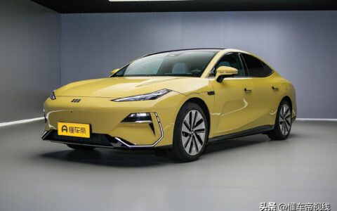 新车 | 17.58万起，吉利银河E8正式上市，标配45英寸宽屏/8295芯片