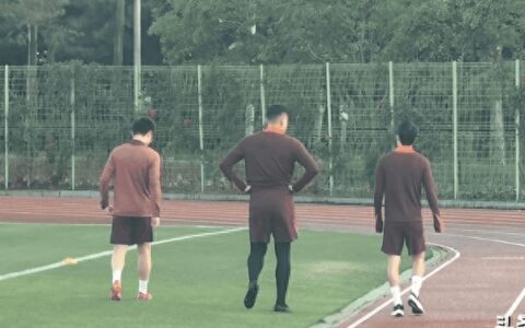 国足抵韩首训：4伤员单练！武磊膝缠绷带令人揪心-国足名单 武磊入选
