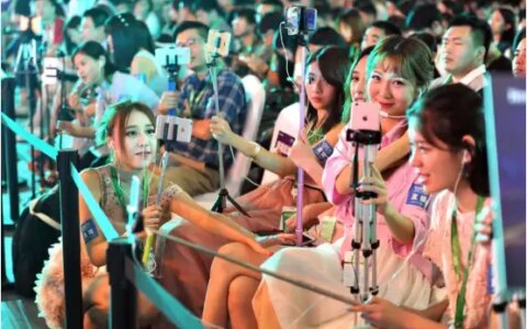 10天，100万观看，1000万曝光-100万播放量会有多少收益