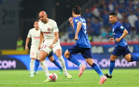 中超积分榜-申花半程不败涉险领跑 国安跌至第5 支云成副班长-2021中超申花vs国安