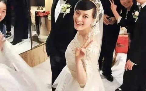 孙俪分享母亲节礼物，12岁儿子高情商回答爸妈掉河里先救谁的难题-孙俪儿子和女儿大名