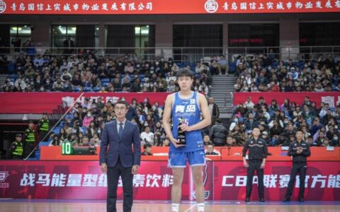 本土新星对决！CBA小卡砍22+5三分憾负小约基奇 郭士强：非常满意-nba小卡最新伤情
