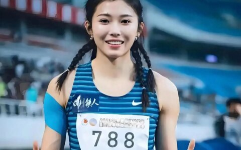 吴艳妮100米栏夺冠后不是哭了，她假睫毛掉了，她赛后素颜挺好看-吴艳妮100米栏摘银惠誉凭什