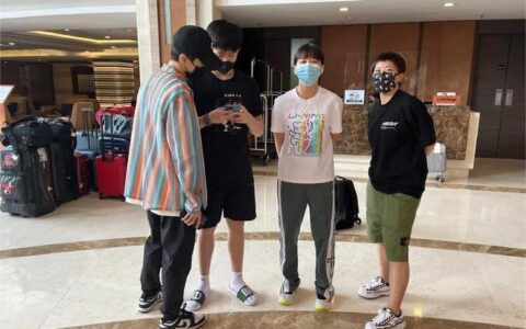 国乒四主力抵达泰国曼谷 王楚钦吃泡面 女单头号种子无缘 亚洲杯赛程公布-国乒最新消息王楚钦王曼昱