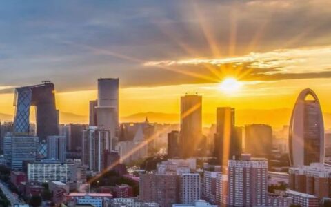 北京市2023年上半年经济质升量增-北京上半年GDP2.1万亿元