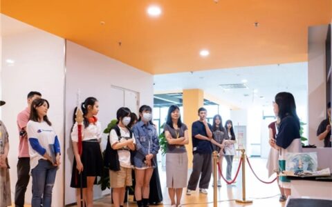 声音穿戴、虚拟旅行、对话著名音乐人，朝阳凯文暑期课程为大学申请加点料-北京朝阳凯文国际学校招生情况