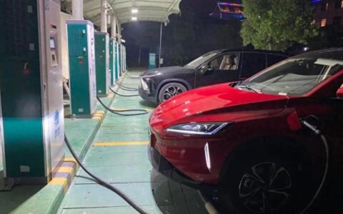 7月，中国新能源车零售销量首次超过燃油车-中国7月新能源汽车销量