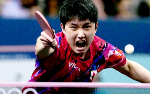 张本智和又被逆转！奥运会2-3不敌小勒布伦，浪费3个赛点崩盘-奥运会上的张本智和
